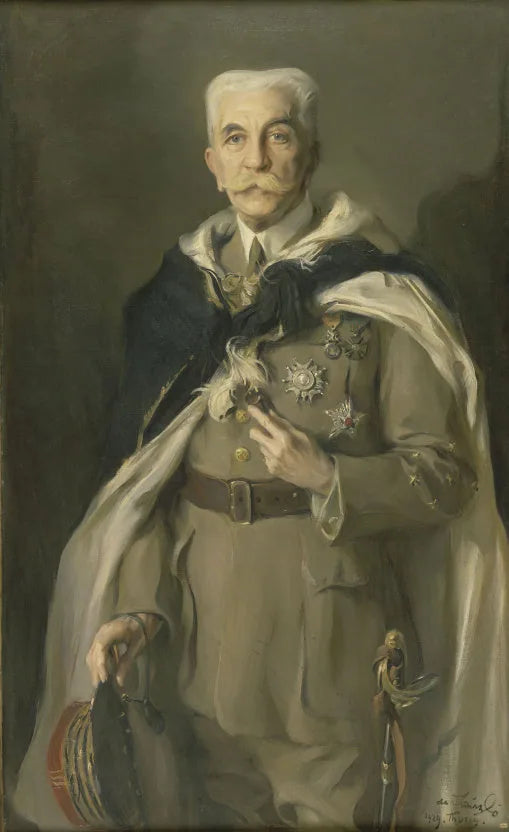 Loading...